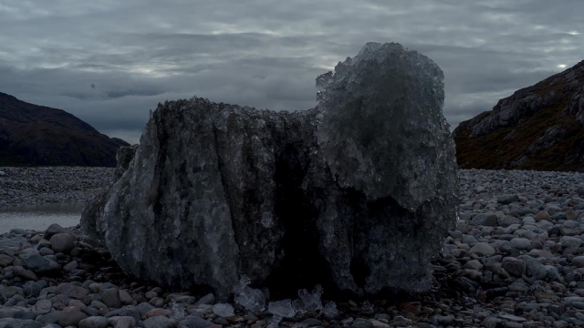 Photographing the Haunting Beauty of Melting Glaciers in Greenland